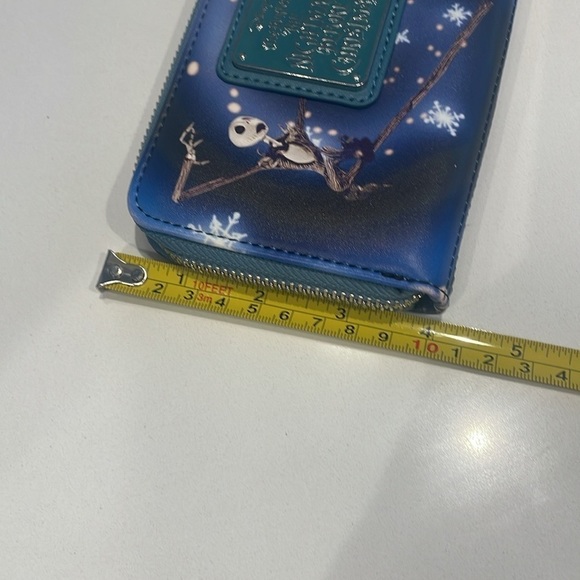Loungefly Disney “Night Before Christmas” Wallet—Beautiful!! Like New Condition! - Picture 11 of 11